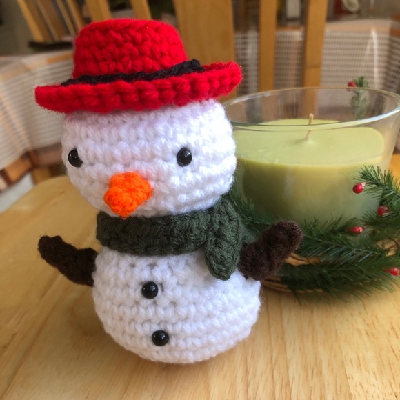 Crochet Amigurumi Snowman - Picture 7 of 7